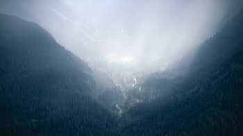  Misty valley 