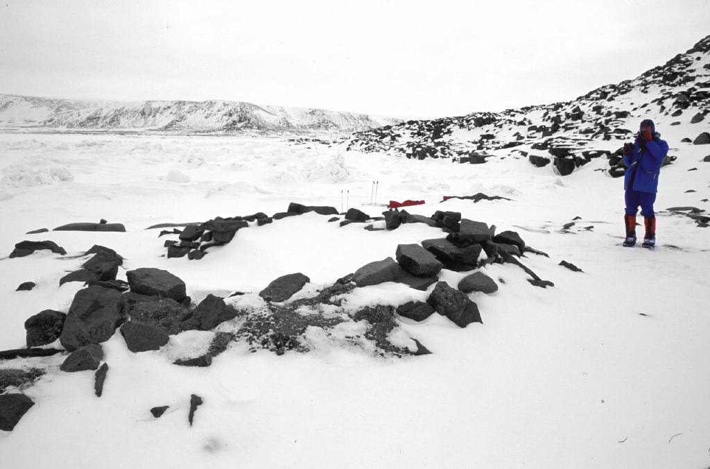 Frederick Cook's wintering site of 1907/08   Frederick Cook's wintering site of 1907/08