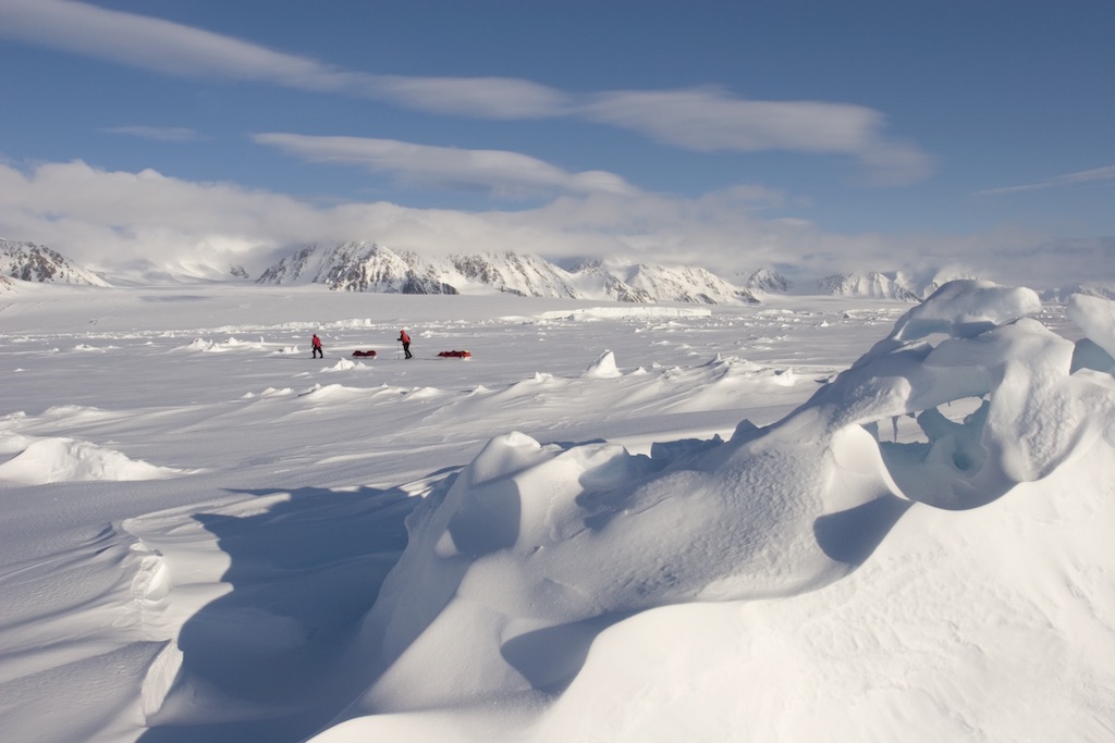  Crossing from Ellesmere to Coburg Island 