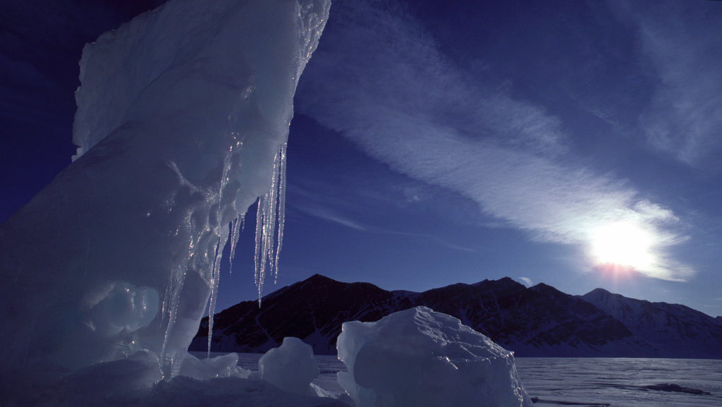  Midnight on the Ellesmere coast 